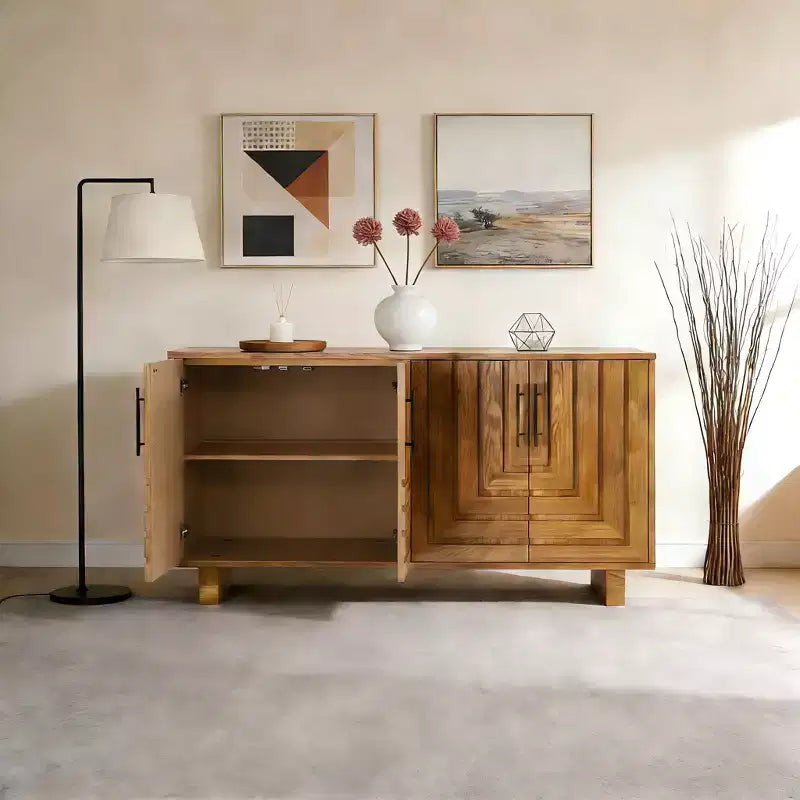 Madia moderna a 4 ante realizzata in MDF e impiallacciatura di frassino, con maniglie in metallo e finiture naturali, perfetta per sale da pranzo
